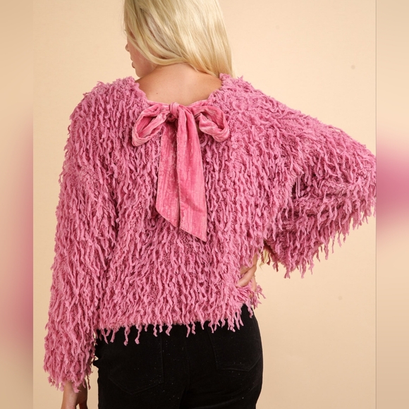 New In Soft Pink Sweater - Picture 3 of 9